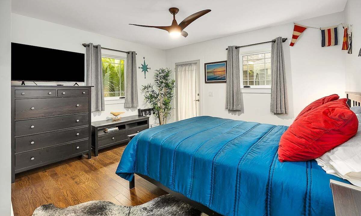 Photo of Bedroom in Saint Simons Heights
