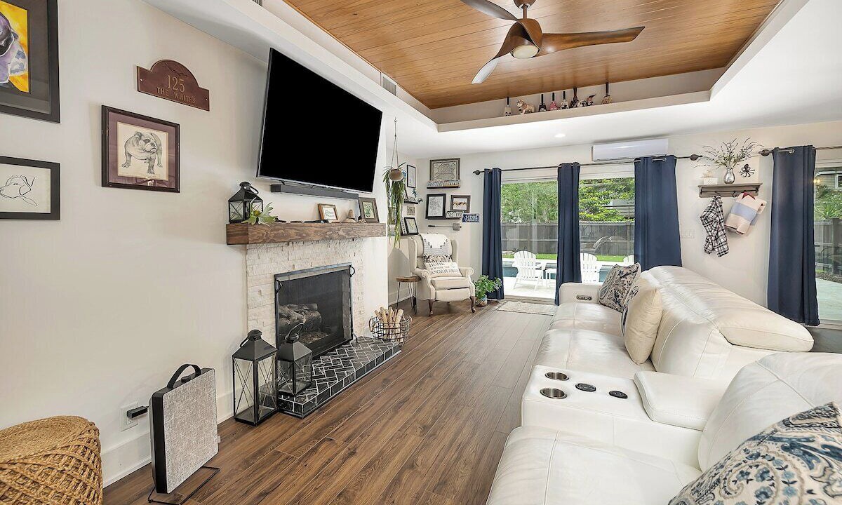 Photo of Livingroom in Saint Simons Heights