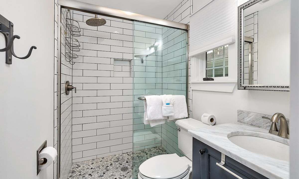 Photo of Bathroom in Saint Simons Heights