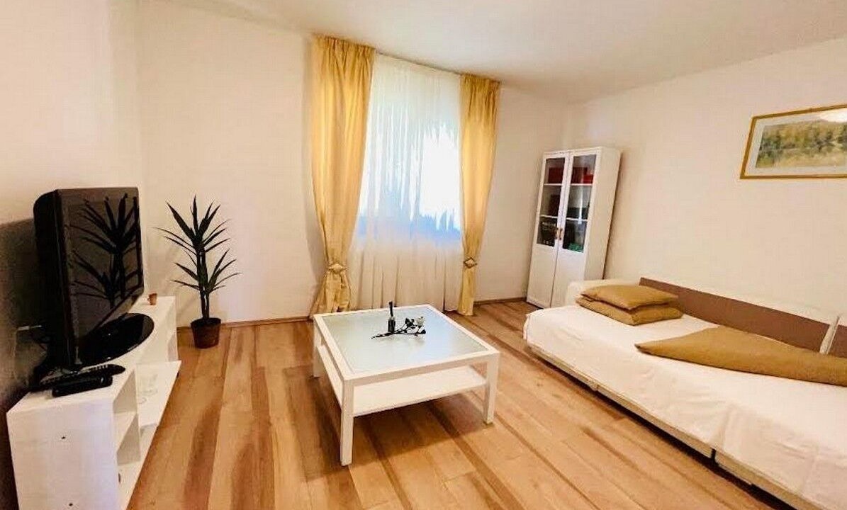 Photo of Livingroom in Lic