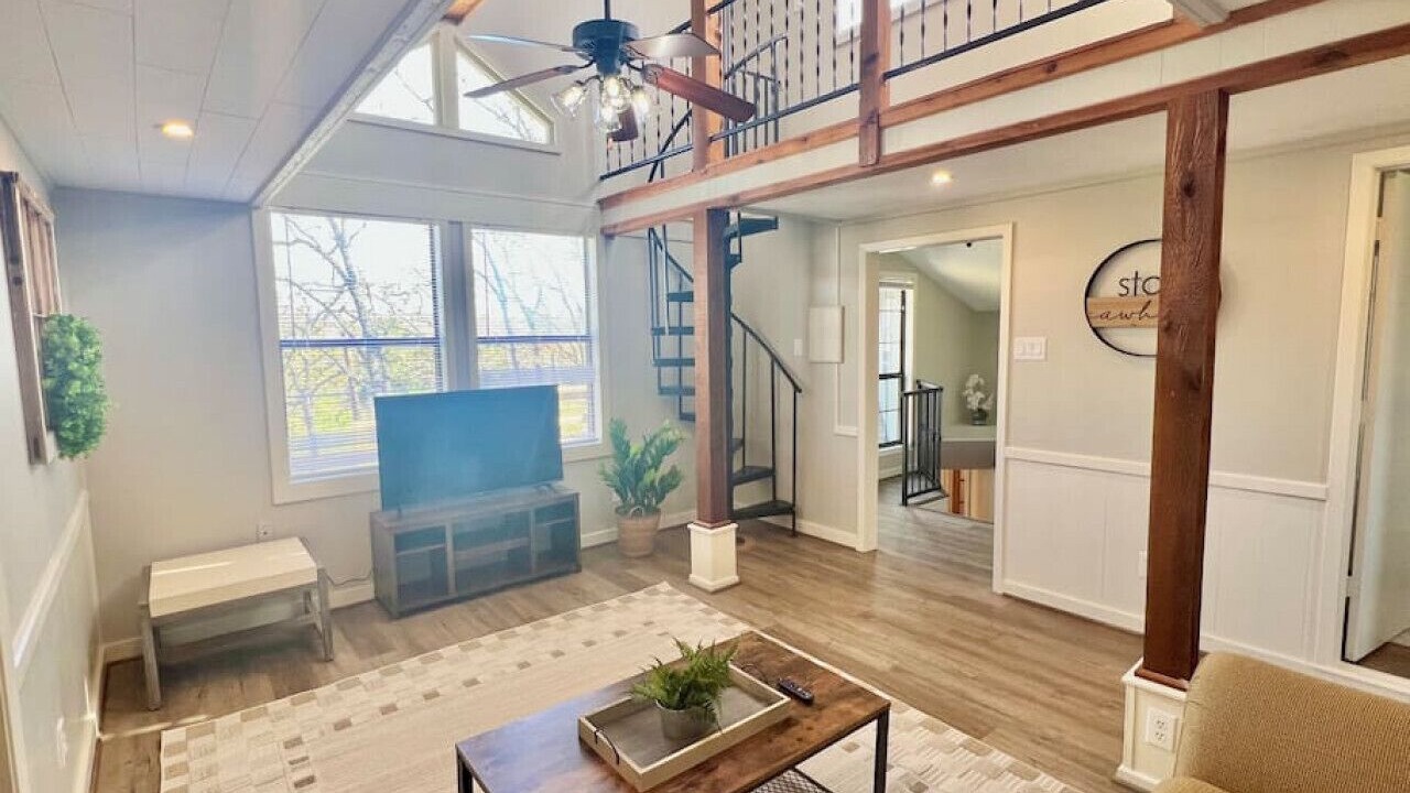 Photo of Livingroom in Canyon Creek