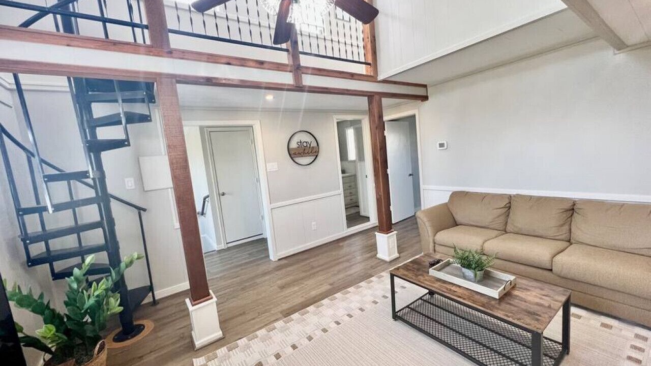 Photo of Livingroom in Canyon Creek