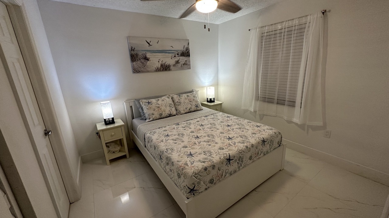 Photo of Bedroom in Venice Gardens