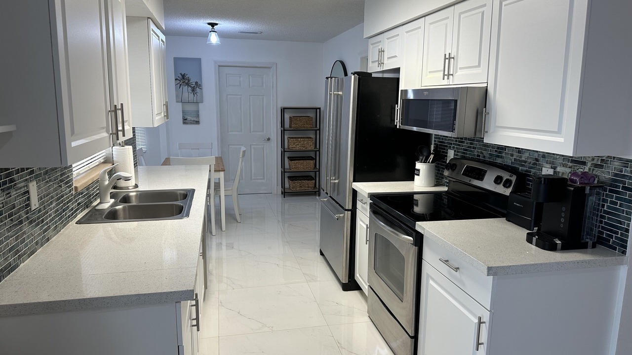 Photo of Kitchen in Venice Gardens