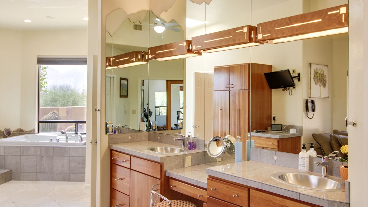 Photo of Bathroom in Oro Valley