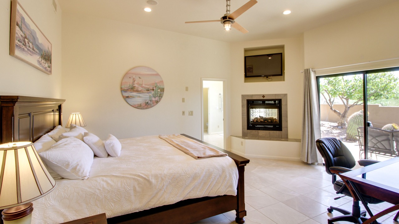 Photo of Livingroom in Oro Valley