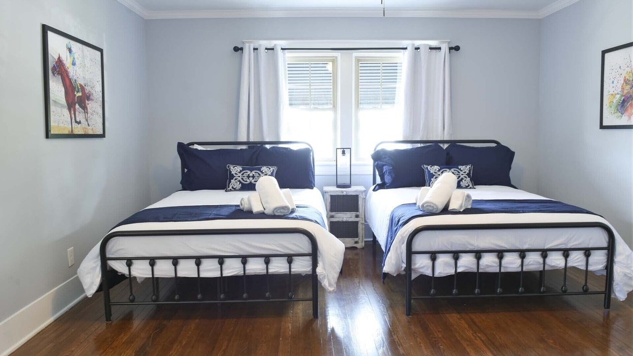 Photo of Bedroom in Rockcreek Lexington Road
