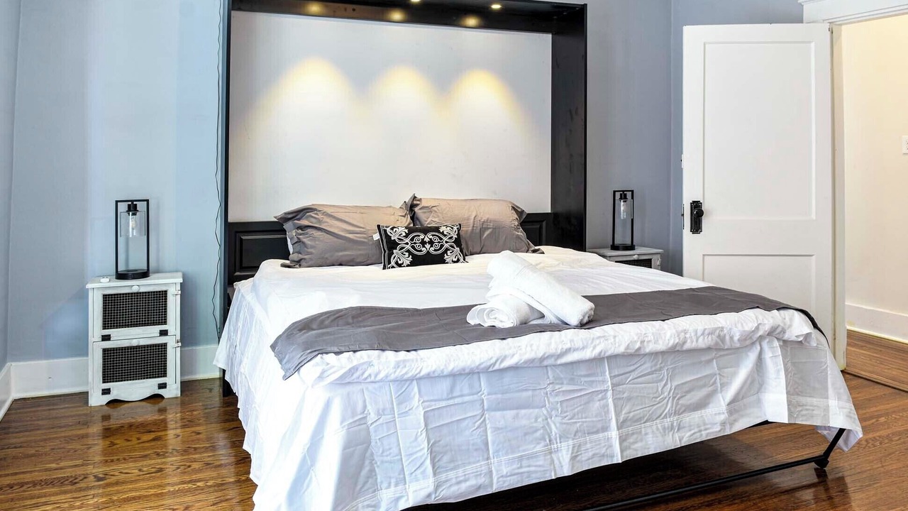 Photo of Bedroom in Rockcreek Lexington Road