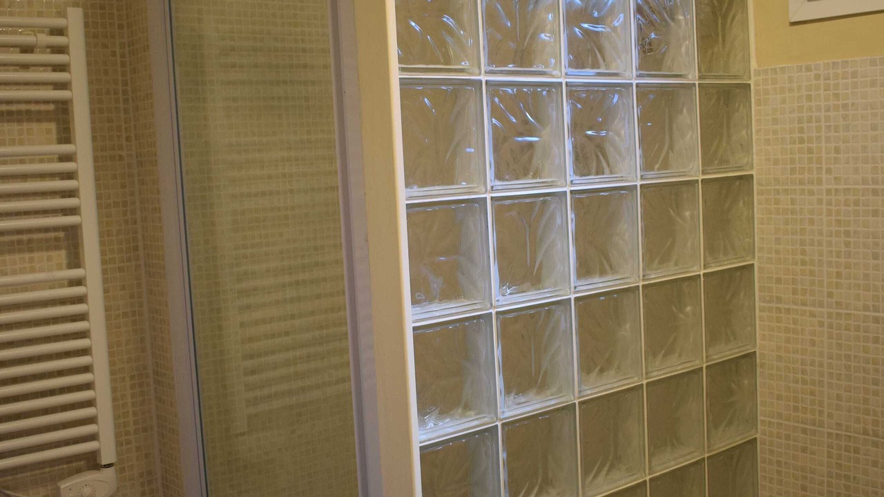 Photo of Bathroom in Lunel-Viel