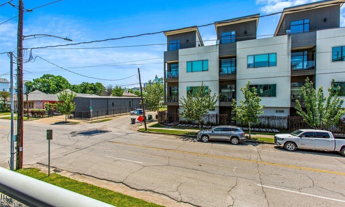 Photo of Outdoor in Washington Ave./ Memorial Park