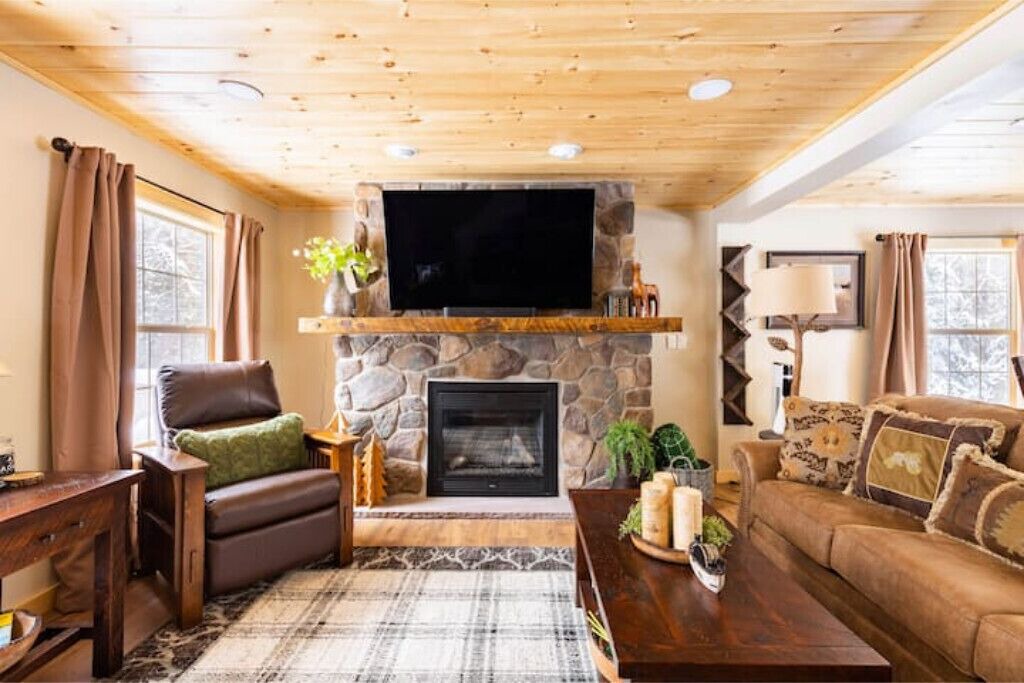 Photo of Livingroom in Town of Webb