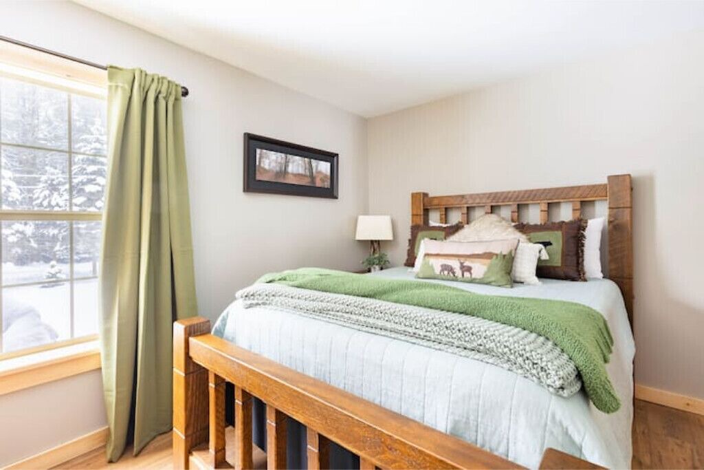 Photo of Bedroom in Town of Webb