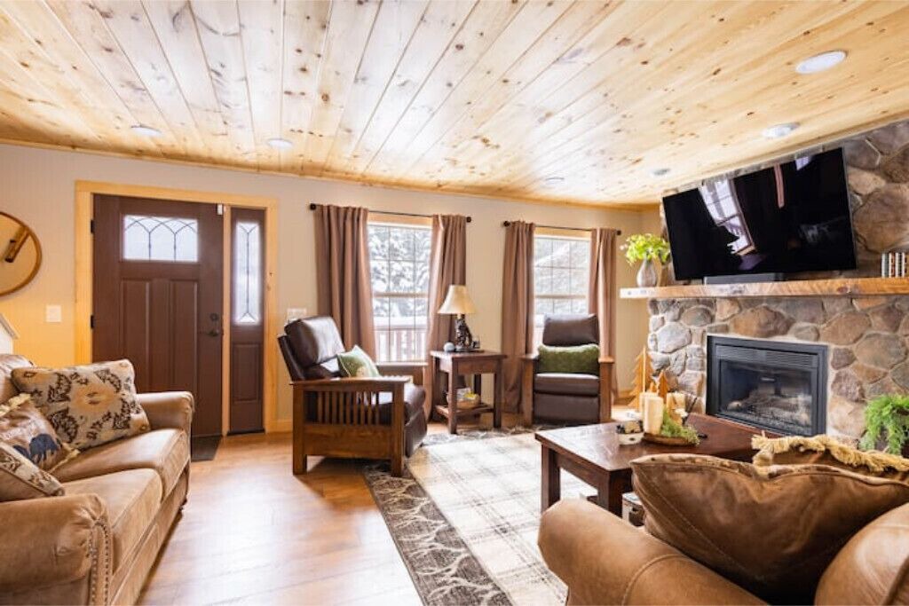 Photo of Livingroom in Town of Webb