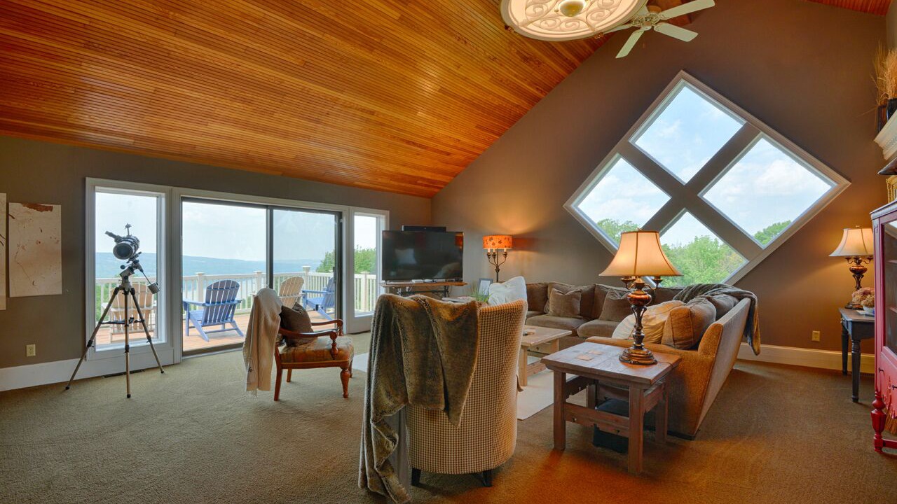Photo of Bedroom in Tully