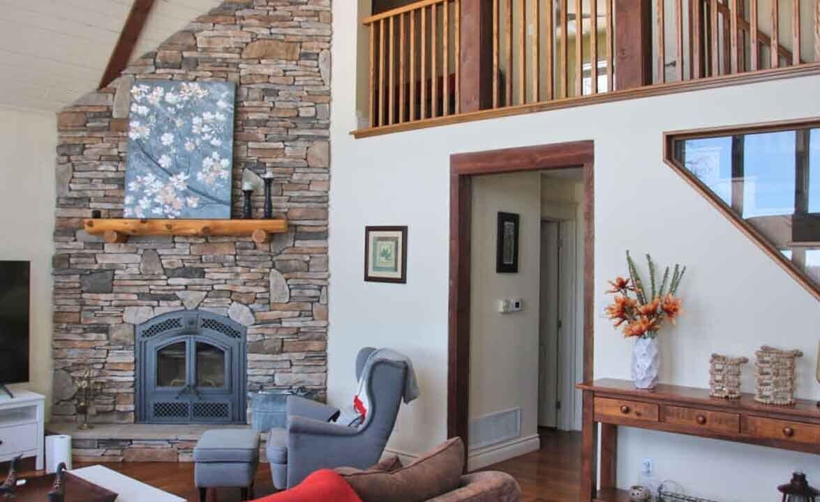 Photo of Livingroom in Dysart et al