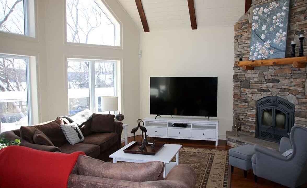 Photo of Livingroom in Dysart et al