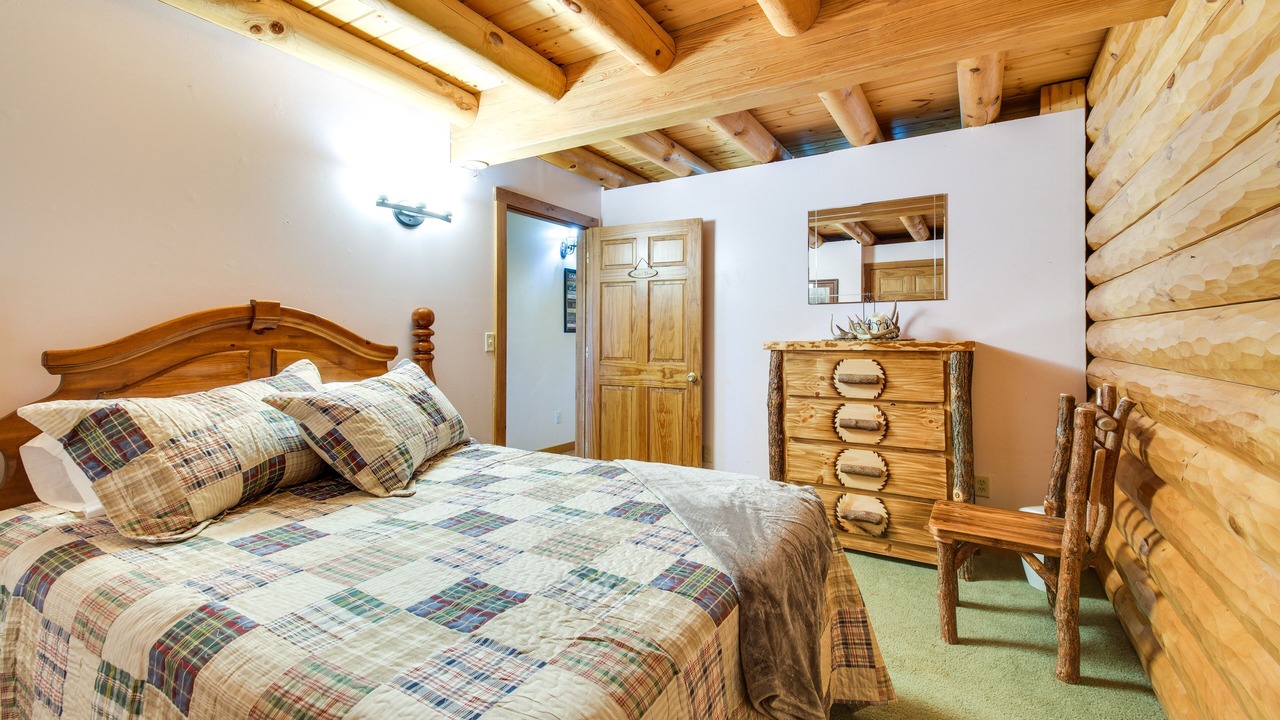 Photo of Bedroom in Romulus