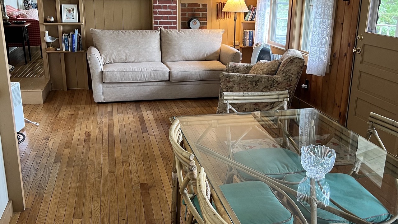 Photo of Livingroom in Friendship