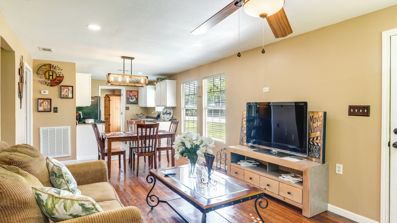 Photo of Livingroom in Bloomington