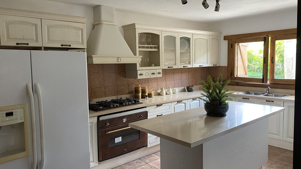 Photo of Kitchen in Pedro Brand