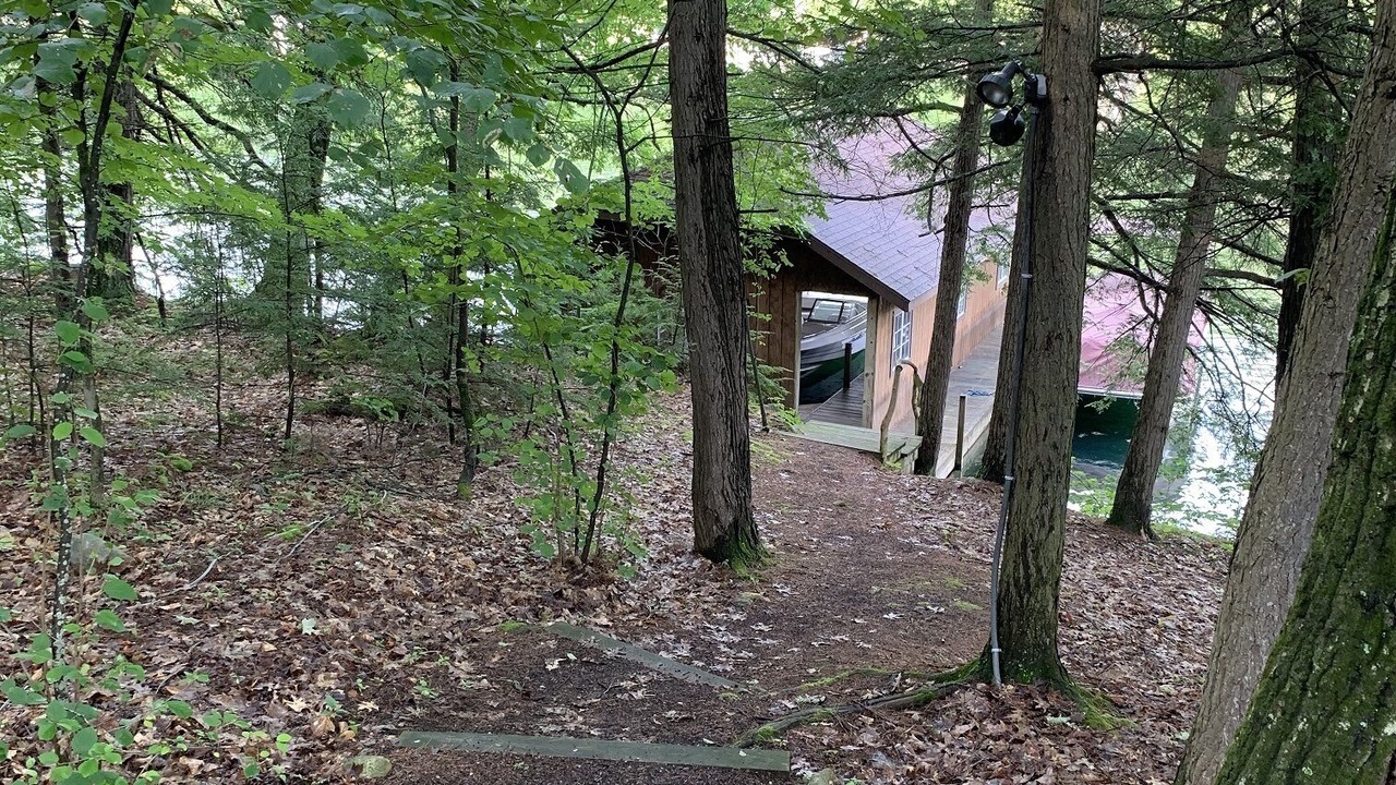 Photo of Outdoor in Putnam Station