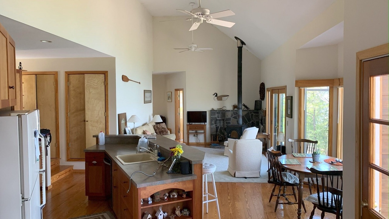 Photo of Livingroom in Putnam Station