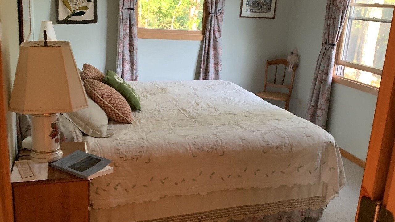 Photo of Bedroom in Putnam Station