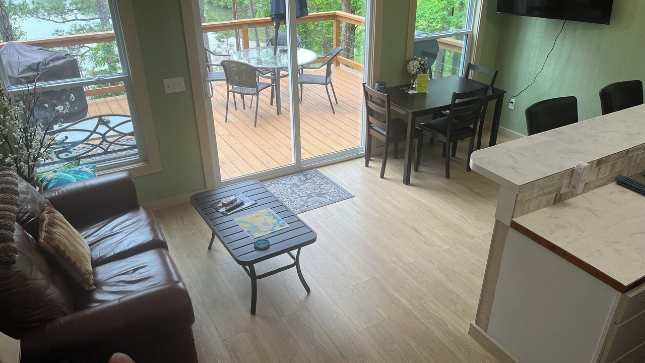 Photo of Livingroom in Mid America