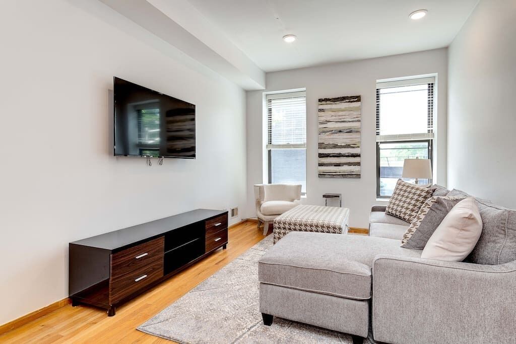 Photo of Livingroom in Pulaski Park