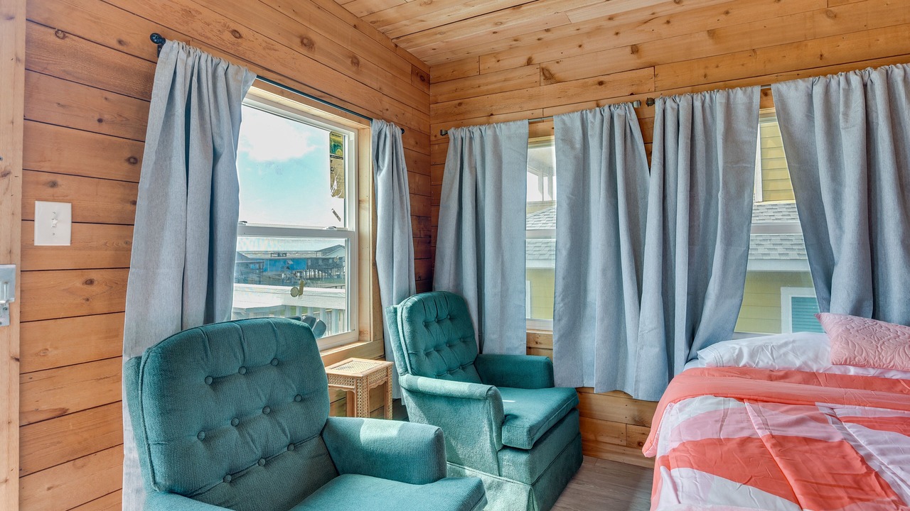 Photo of Bedroom in Surfside Beach