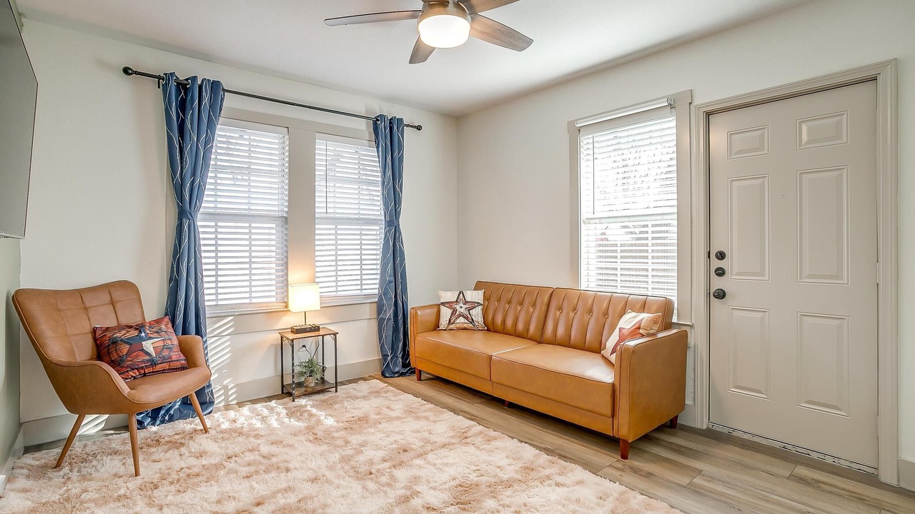 Photo of Livingroom in Arlington Heights