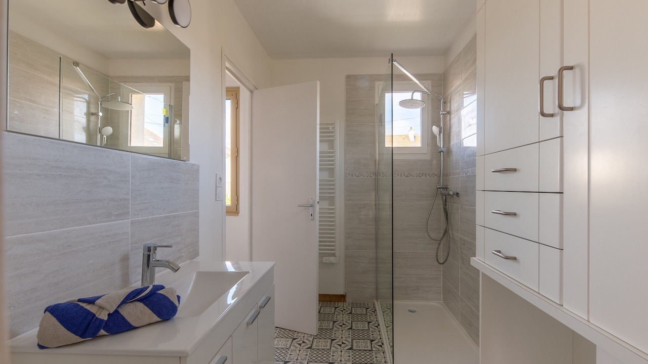 Photo of Bathroom in Courseulles-sur-Mer