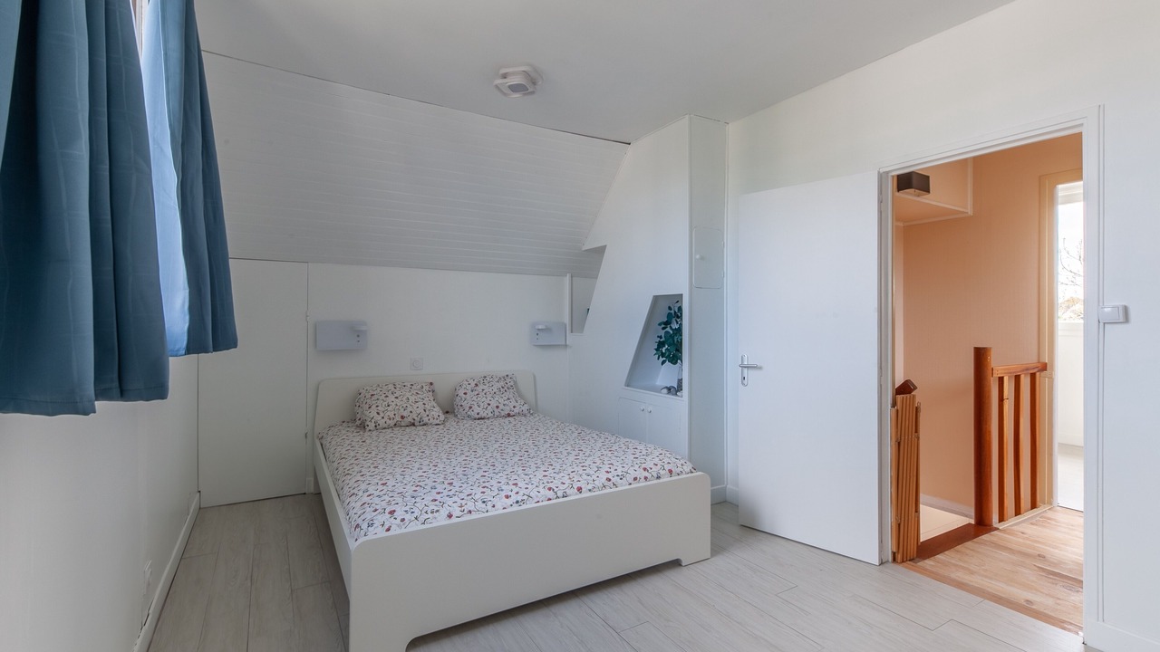 Photo of Bedroom in Courseulles-sur-Mer
