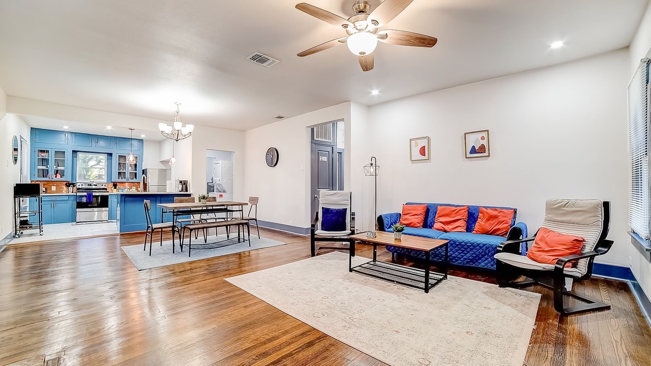 Photo of Livingroom in Highland Park