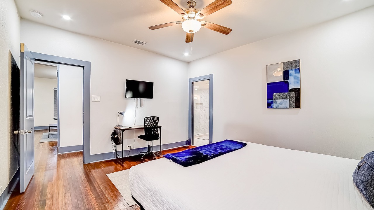 Photo of Bedroom in Highland Park