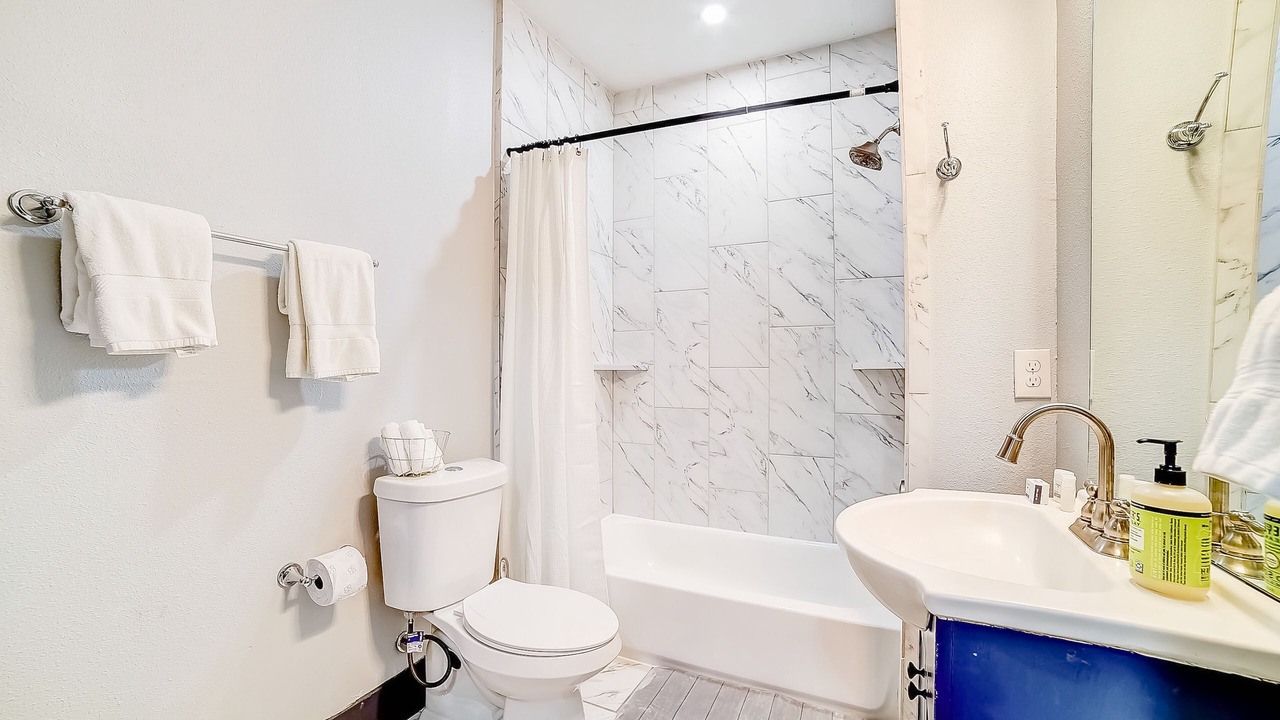 Photo of Bathroom in Highland Park