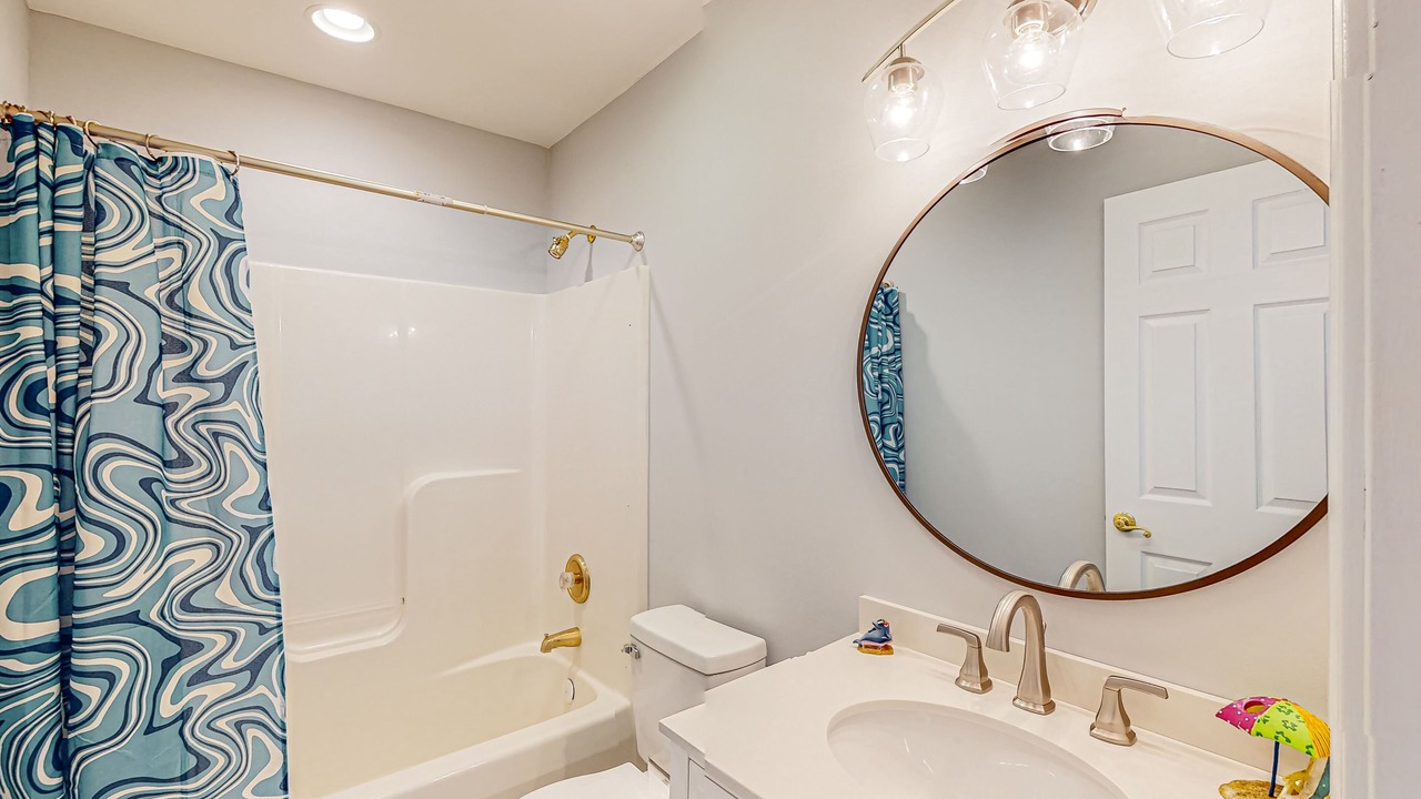 Photo of Bathroom in Heron Harbour Isle