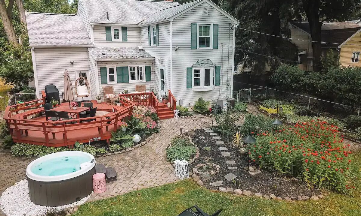 Photo of Outdoor in Rochester