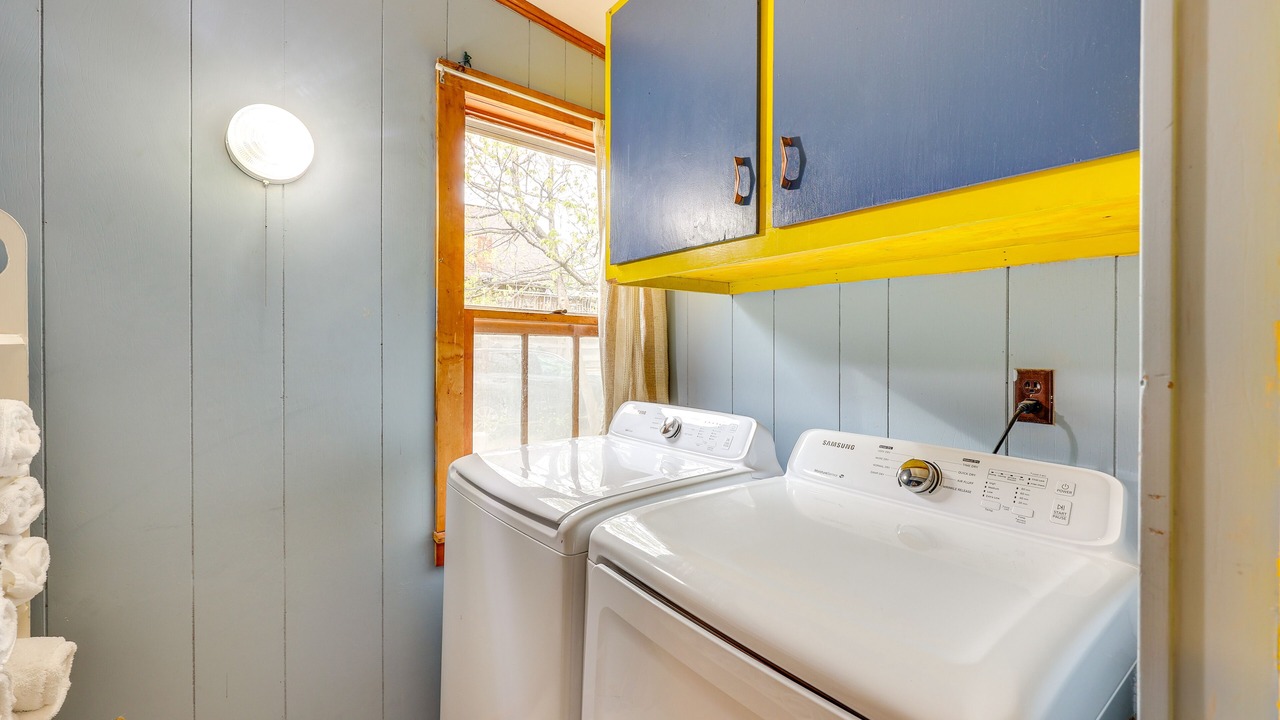 Photo of Bedroom in Eureka Springs Historic District