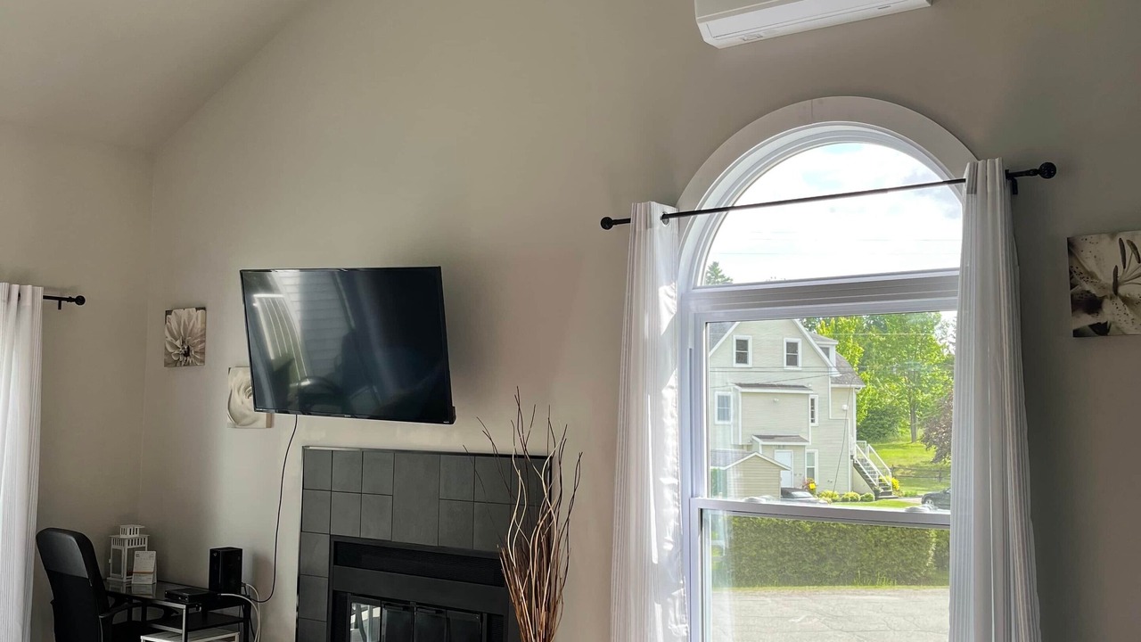 Photo of Bedroom in Magog