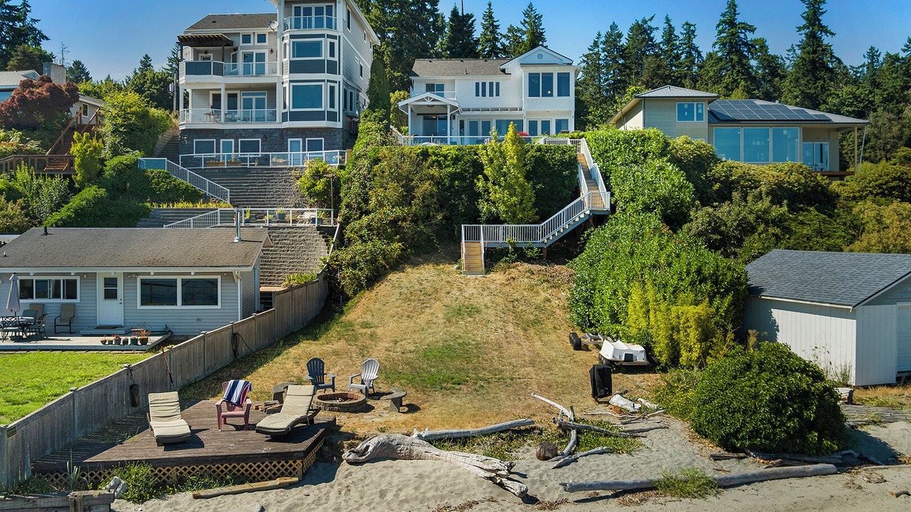 Photo of Others in Rollingbay