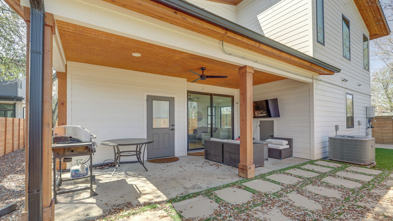 Photo of Outdoor in South Manchaca