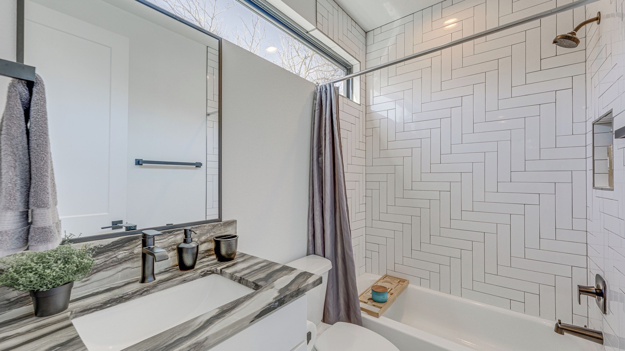Photo of Bathroom in South Manchaca