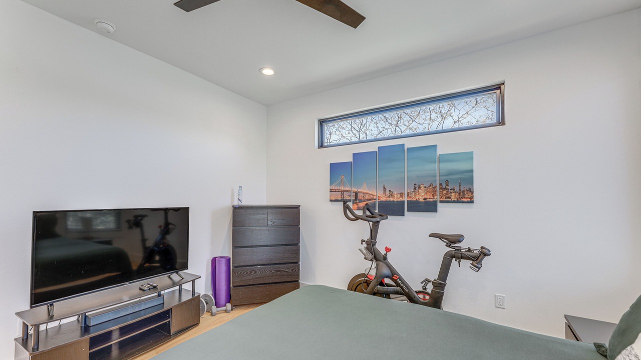 Photo of Bedroom in South Manchaca
