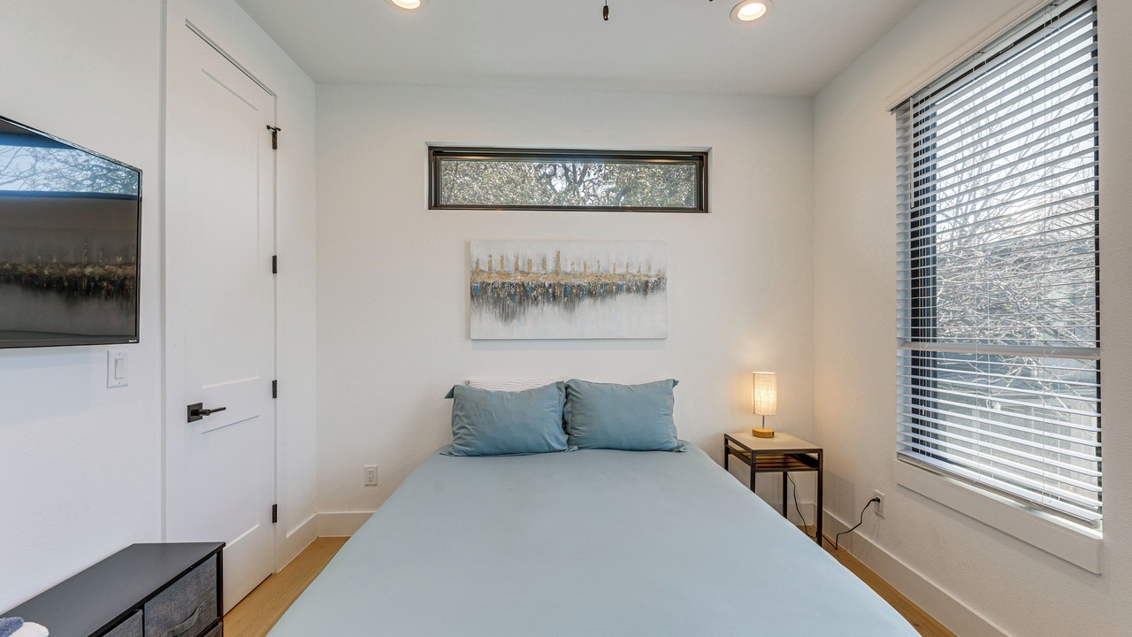 Photo of Bedroom in South Manchaca