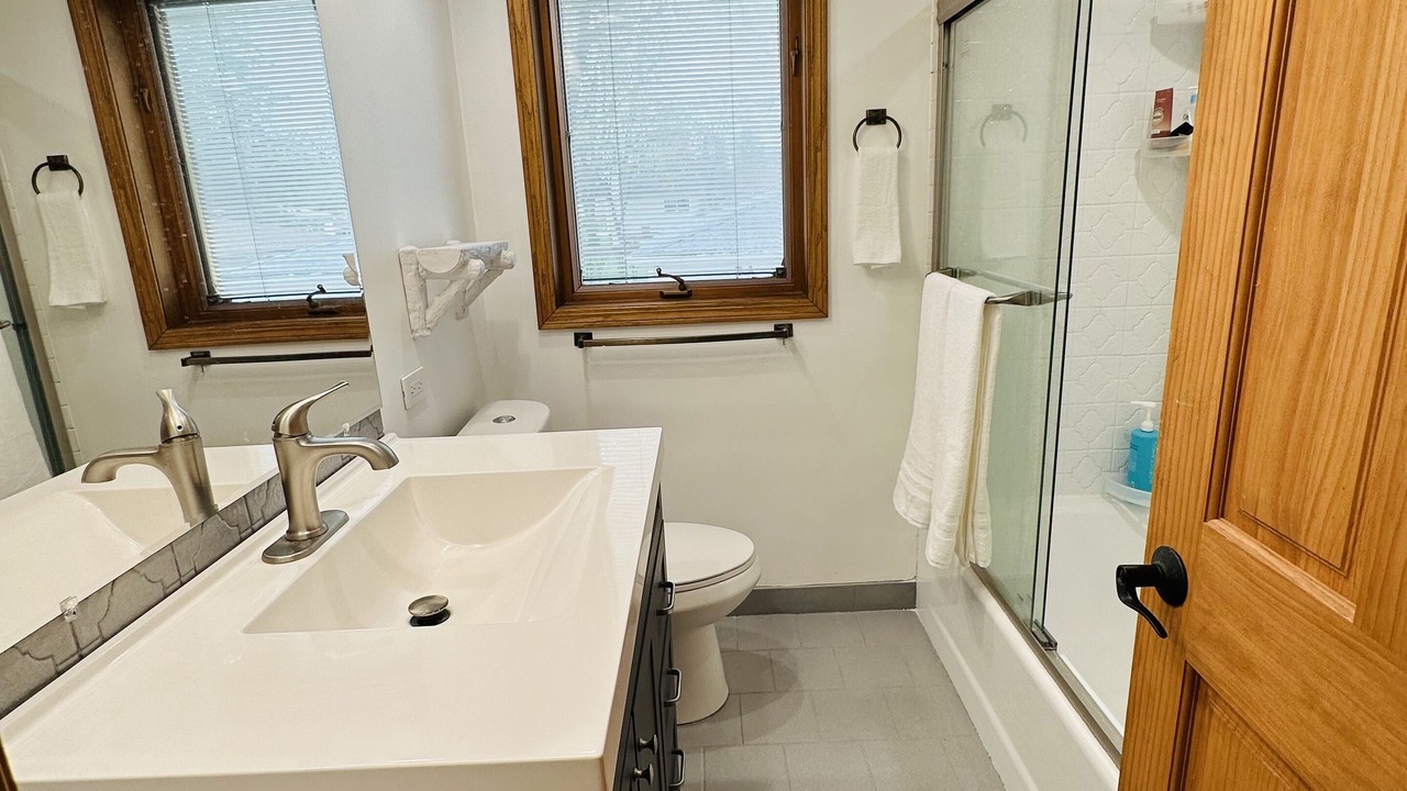 Photo of Bathroom in Glenview