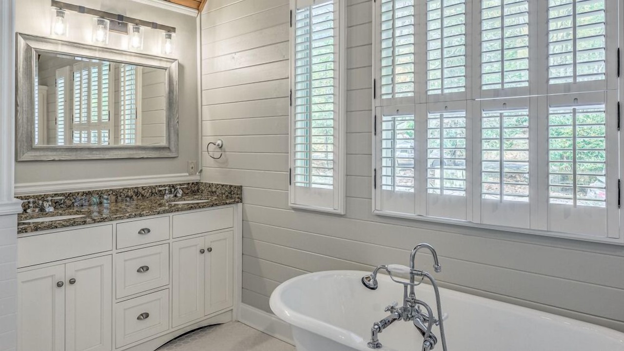 Photo of Bathroom in Morganton