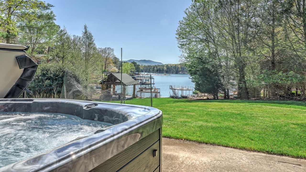 Photo of Outdoor in Morganton