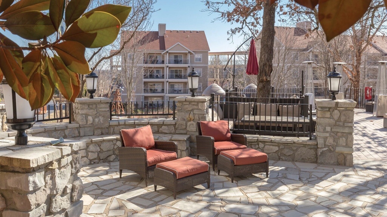 Photo of Patio Balcony in Table Rock