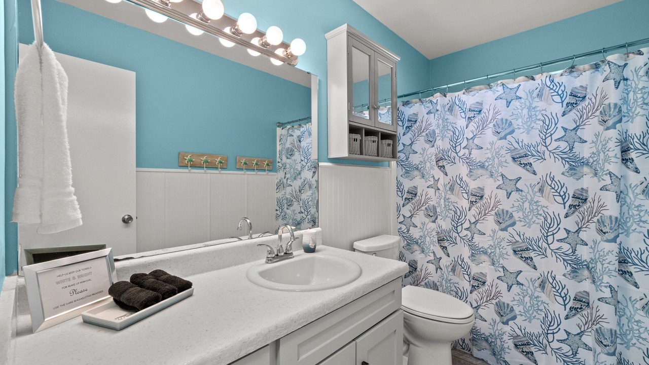 Photo of Bathroom in Holiday Beach